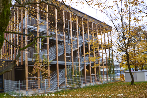 07.11.2025 - Spielsachen für unseren Kindergarten an er Heinrich-Wieland-Straße