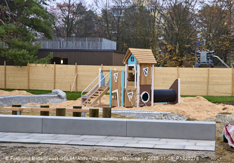 07.11.2025 - Spielsachen für unseren Kindergarten an er Heinrich-Wieland-Straße