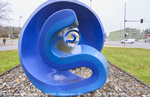 08.11.2025 - Blaue Welle und Neubau an der Heinrich-Wieland-Straße